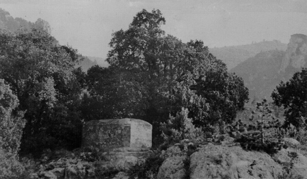 De Poussin-tombe voor 1988 zwart-wit foto